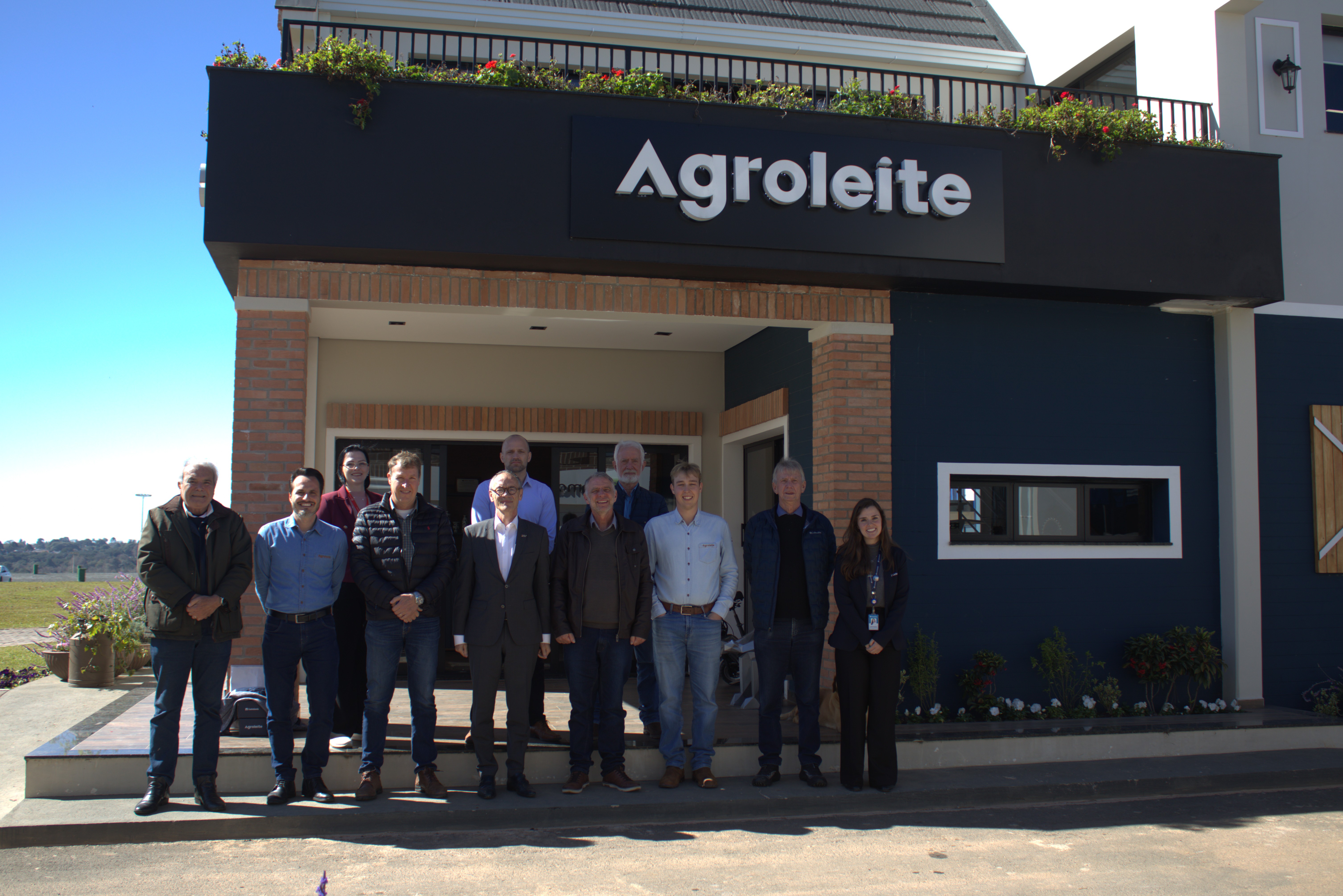 Castrolanda recebe visita do Embaixador dos Países Baixos  na matriz e no Parque Tecnológico Agroleite