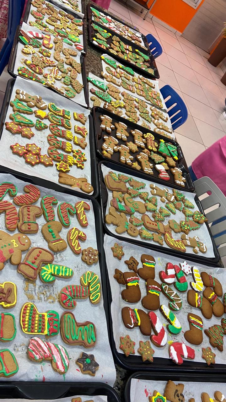 Confecção Biscoitos de Natal